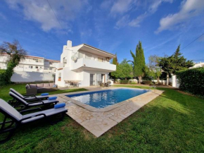 TAC - Villa Oura